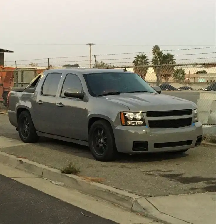 lowered chevy avalanche silver